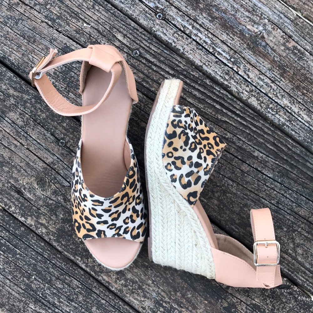 Leopard print wedges